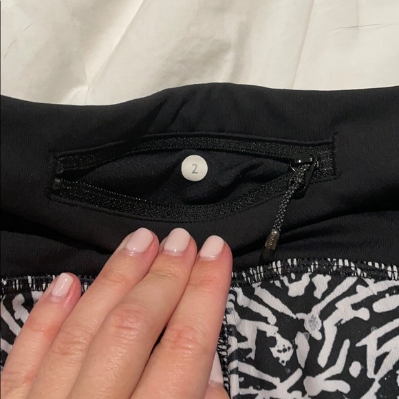 Lululemon Capri Leggings - Picture 3 of 5